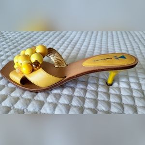 Fashionable Embellished sandals Size 8